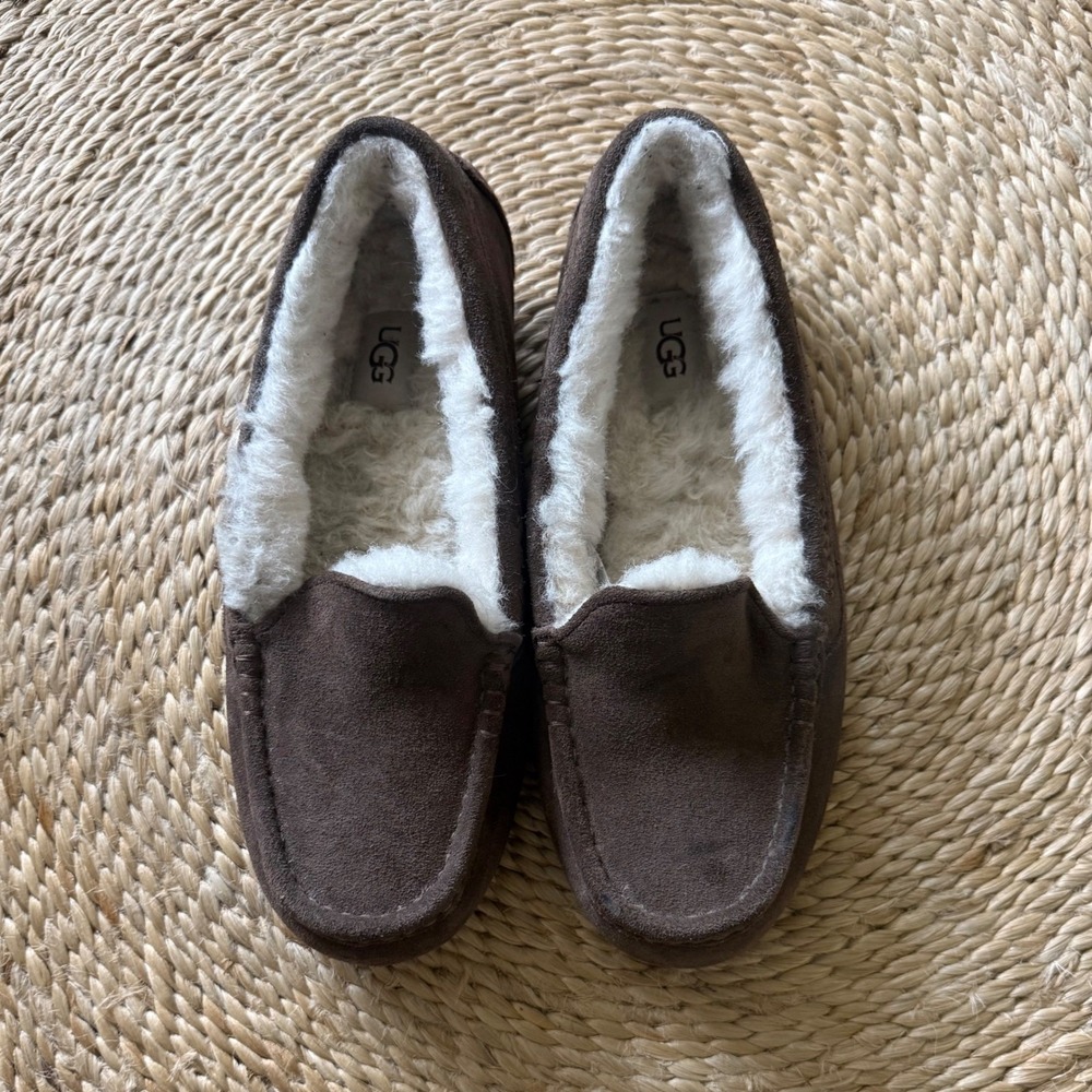 UGG Ansley Chocolate Brown Suede Wool Lined Slippers Slip Ons 1106878 Womens 9